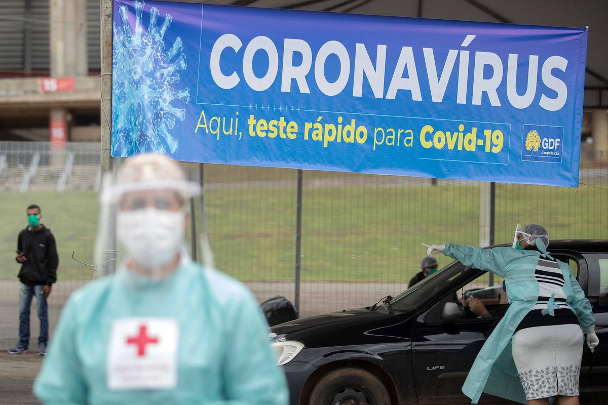 Koronawirus Brazylia. Fatalna sytuacja w Brazylii. Już ponad 2 miliony przypadków zakażenia koronawirusem