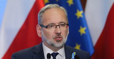 Powrót do maseczek? Niedzielski zabrał głos