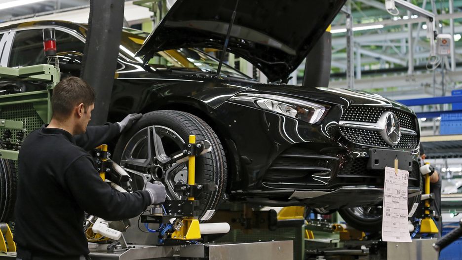 Koronawirus w Europie. "Niemcy mają kupę pieniędzy"