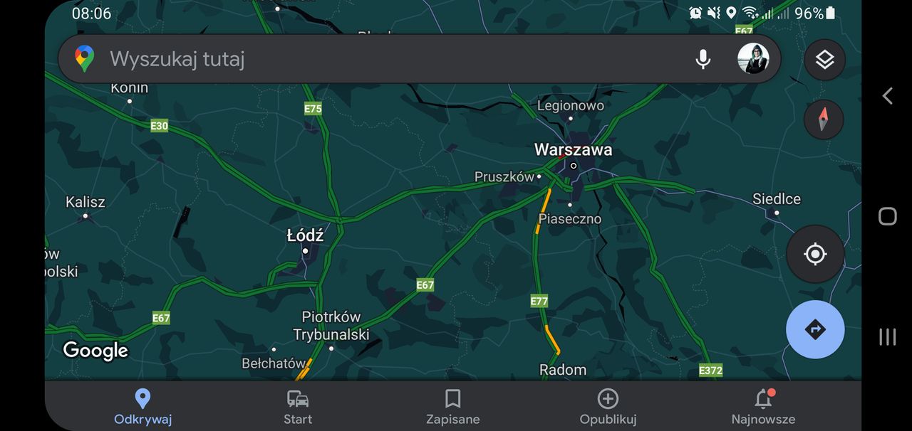 Ciemny motyw całego interfejsu Map Google to stosunkowo świeży temat, fot. Oskar Ziomek