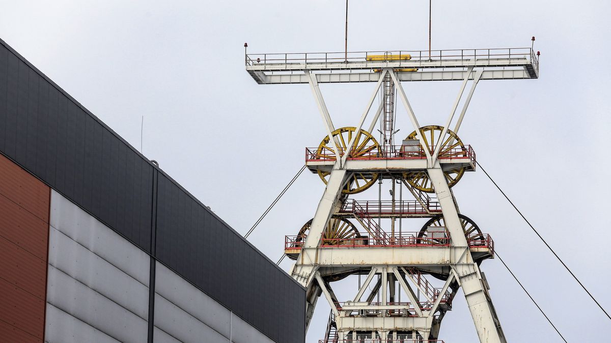 Kopalnia KWK Pni�wek w Pawlowicach Slaskich
12.01.2024 Pawlowice Slaskie , kopalnia KWK Pniowek nalezaca do Jastrzebskiej Spolki Weglowej
Fot. Dominik Gajda /  Agencja Wyborcza.pl
Fot. Dominik Gajda /  Agencja Wyborcza.pl
gornictwo, ekonomia, kopalnia, weglowa, kwk, pniowek, jsw, jastrzebska spolka weglowa, /FR/