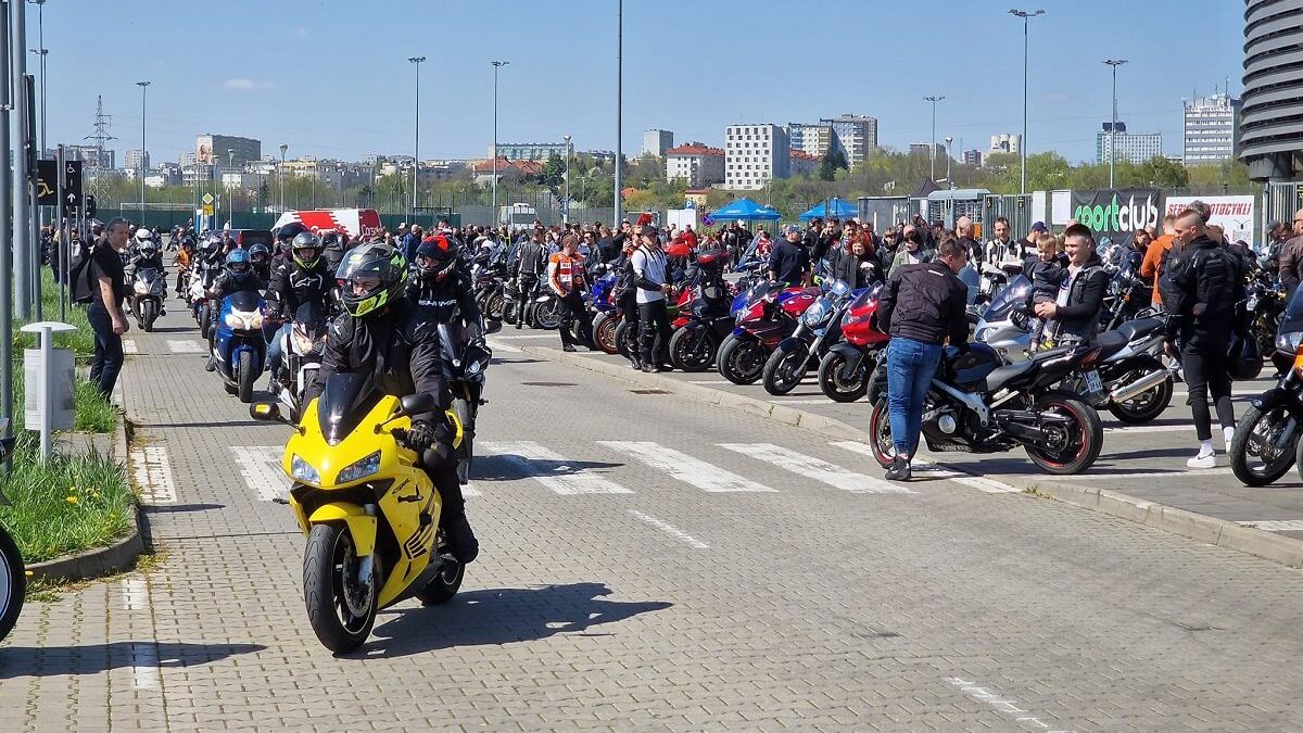 Zlot motocyklowy na parkingu Arena Lublin