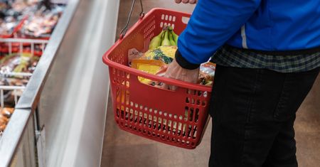 Ubyło ich ponad tysiąc. Sklepy znikają na naszych oczach