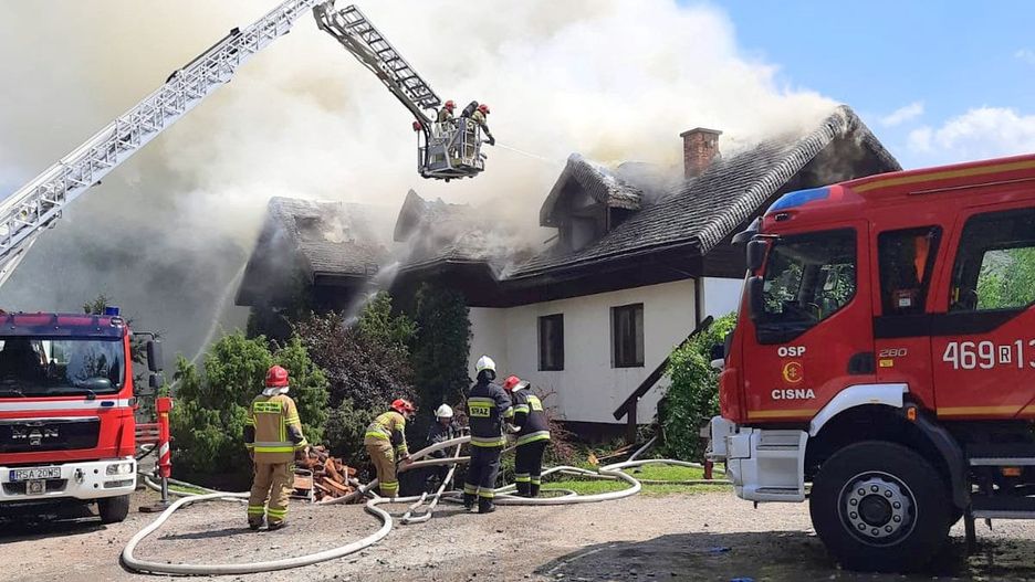 Strzebowiska. Groźny pożar pensjonatu w Bieszczadach 
