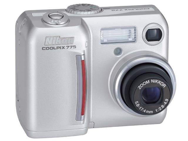 Nikon Coolpix 775