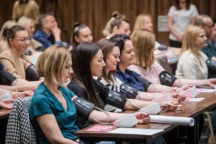 20 LAT PASJI I EDUKACJI: JUBILEUSZ KAMPANII SERVIER DLA SERCA