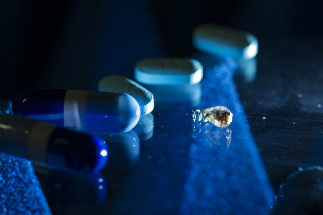 Stanford bezprzewodowy implant