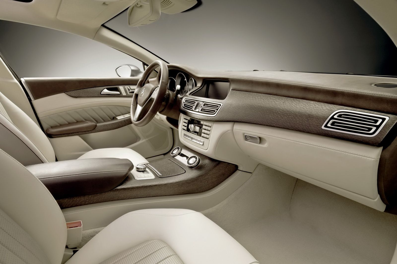 Mercedes-Benz-CLS-Shooting-Break-10