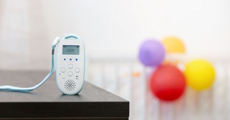 Jaką nianię elektroniczną kupić?