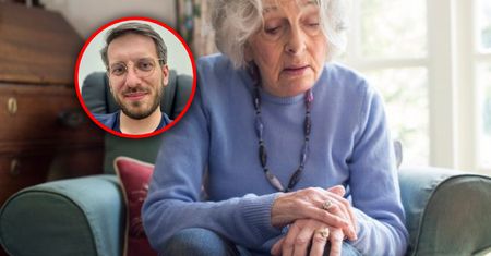 Parkinson to nie tylko drżenie rąk. Choroba powoli odbiera samodzielność