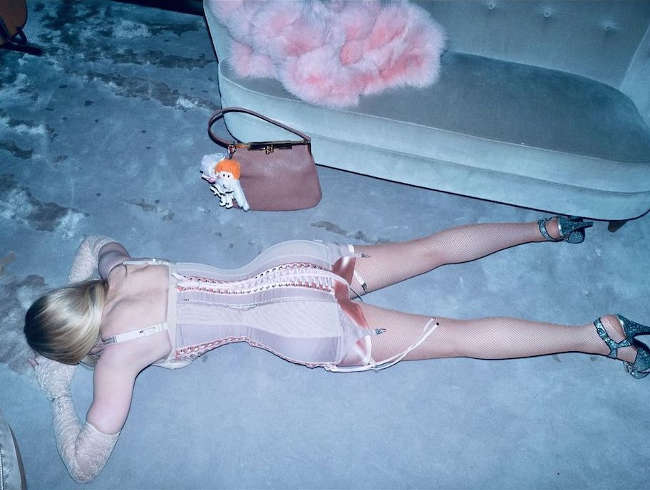 Madonna wygina się w studiu