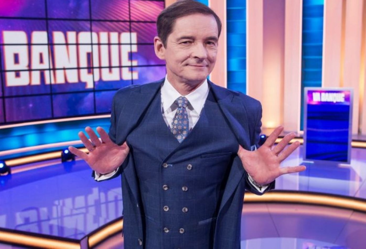 Przemysław Babiarz prowadzi teleturniej "Va banque"