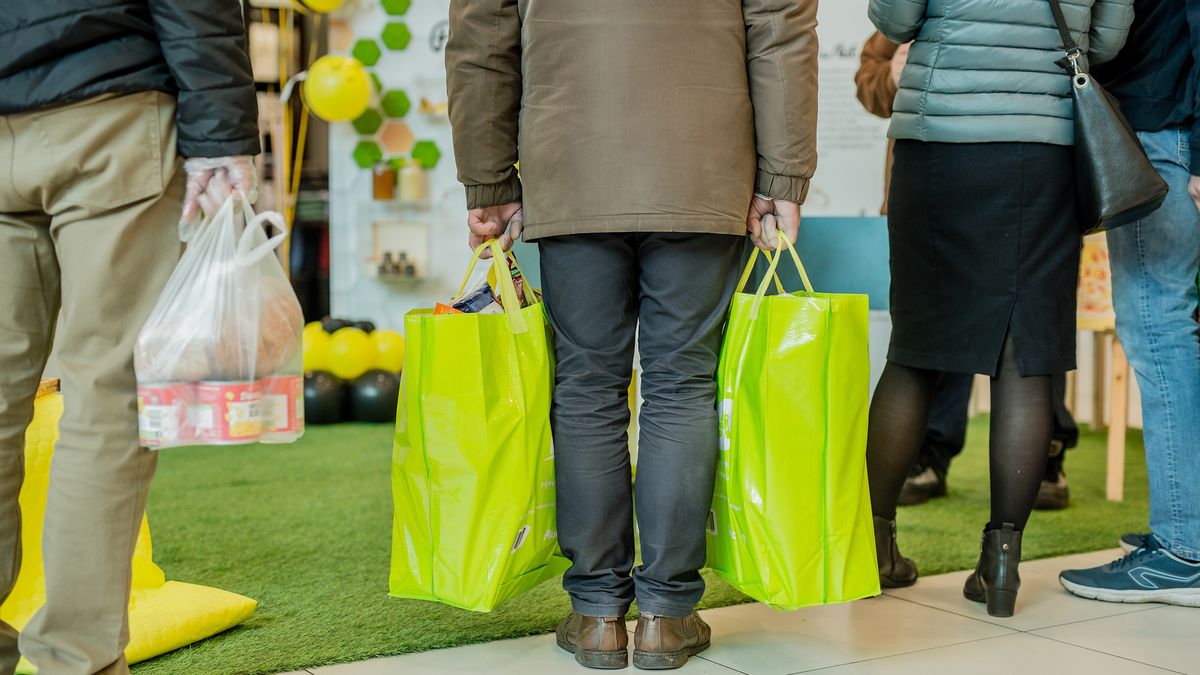 Torby z zakupami - ilustracja
Katowice 18.03.2021 r. Torby z zakupami - ilustracja.,Image: 598959269, License: Rights-managed, Restrictions: , Model Release: no, Credit line: Daniel Dmitriew / Forum
Daniel Dmitriew / Forum
ilustracja, ilustracyjne, zakupy, handel, sklep, market, hipermarket, spozywczy, spozywczak, spozywcze, artykuly, kupowanie, torby, torba, siatka, kolejka