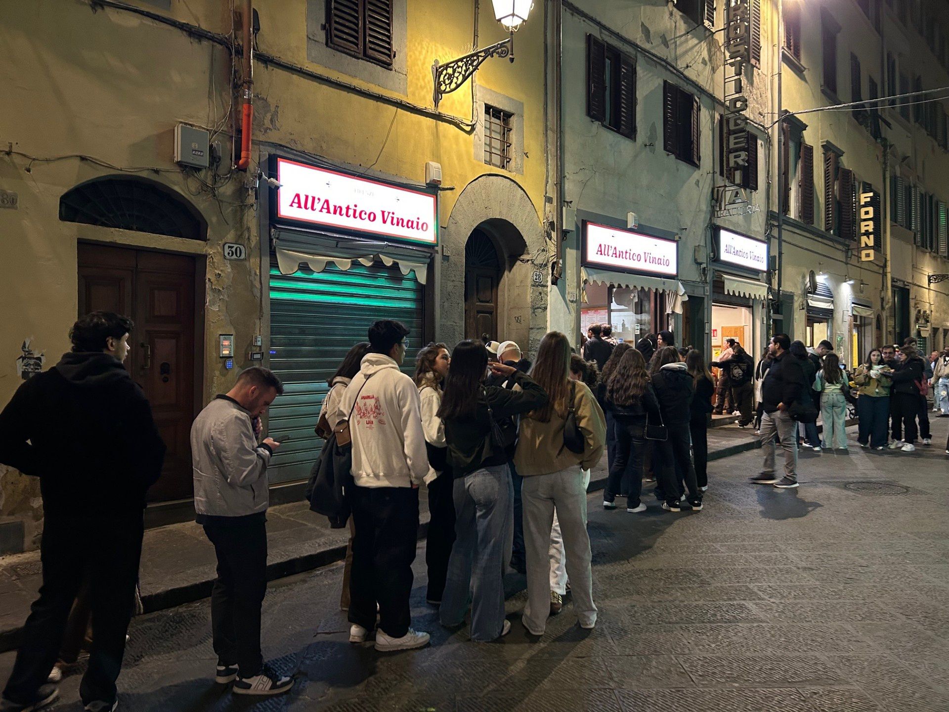 All’Antico Vinaio to najpopularniejsze kanapki we Florencji 