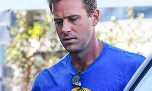 Upadły aktor powraca. Tak wygląda po latach