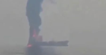 Atak na statek w Cieśninie Ormuz. Cztery osoby ranne