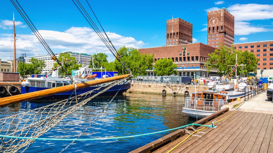 Najwięcej Polaków na wybory przylatuje z Oslo