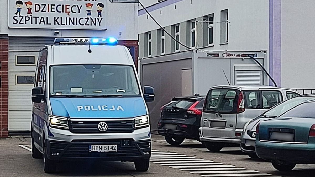 Radiowóz pilotował nieprzytomną dziewięciolatkę do szpitala