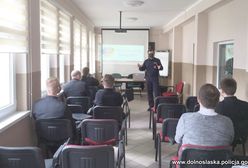 Wrocław. Policjanci zorganizowali szkolenie dla księży. Wszystko w trosce o seniorów