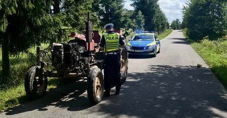 Pościg za traktorem. W alkomacie zabrakło skali