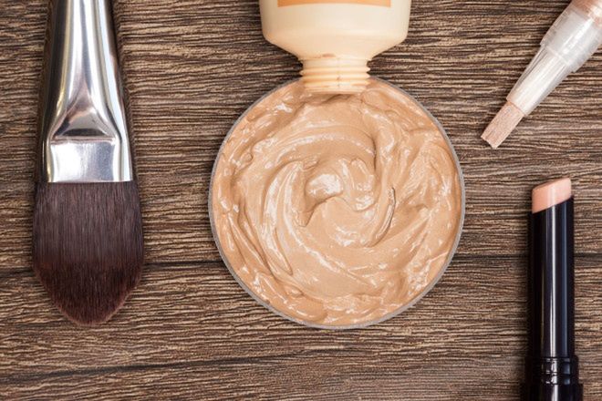 Dlaczego powinnaś podpalić swój korektor przed użyciem?