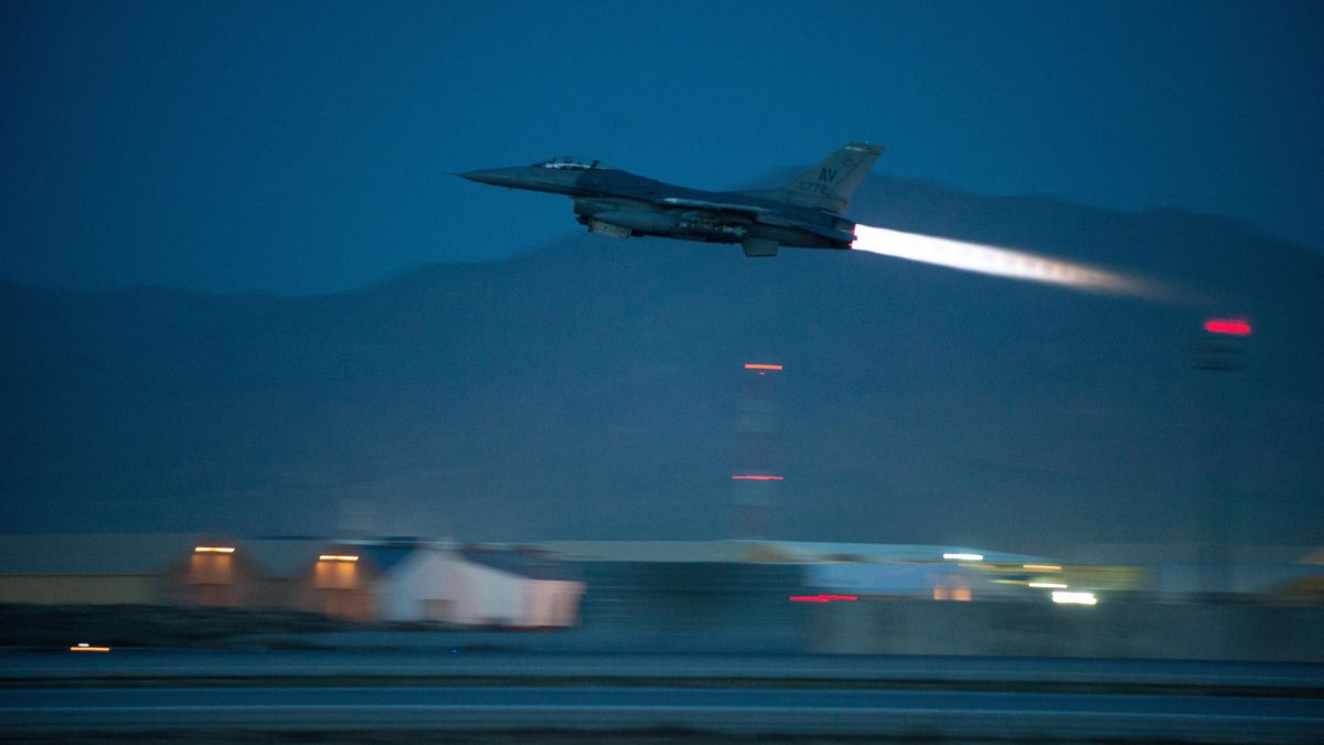 W akcji brały udział myśliwce F16 z krajów NATO