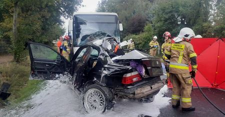 Trzy osoby nie żyją. Wieści o kierowcy BMW. Policja potwierdza