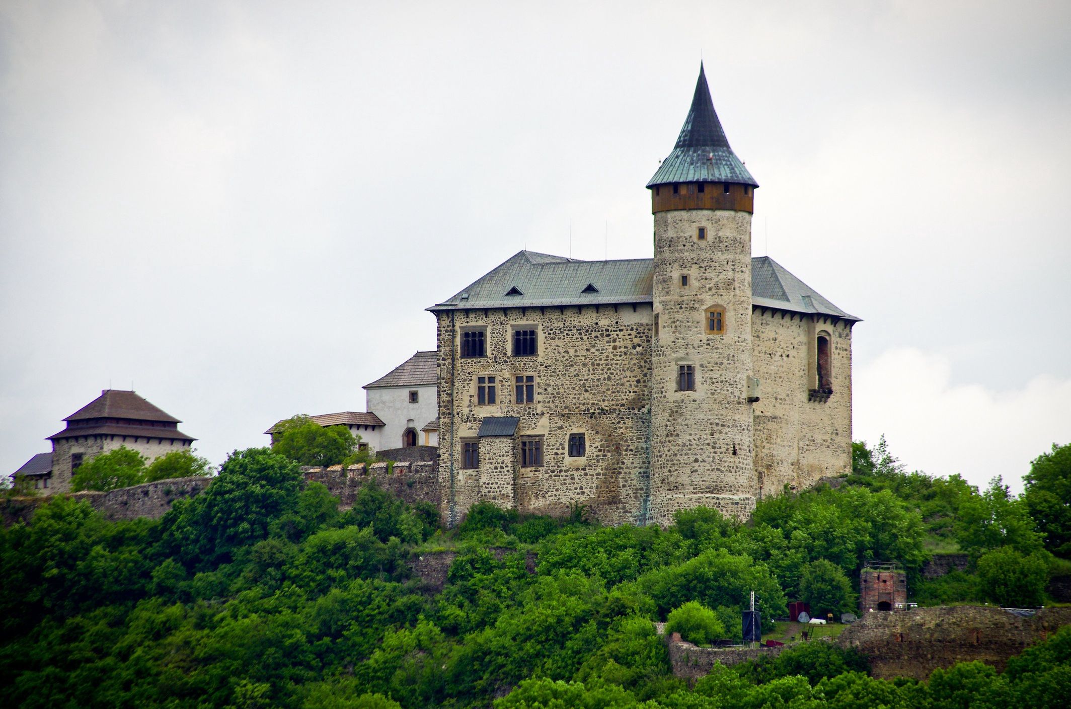 Zamek Kuneticka Hora