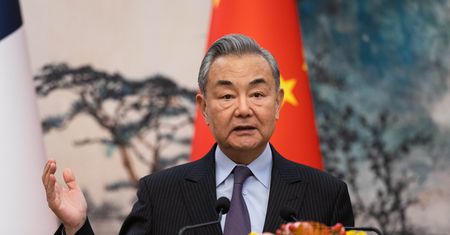 Chiny odpowiadają na żądania Trumpa. "W pełni szanujemy suwerenność Danii na Grenlandii"
