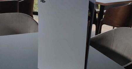 PlayStation 5 może wyglądać inaczej. Wystarczy… kartka papieru