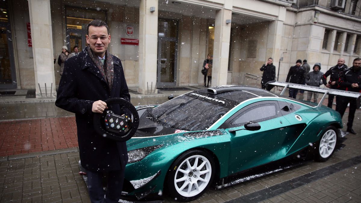 Polski supersamochód nie powstanie! Z prototypem fotografował się nawet Mateusz Morawiecki 