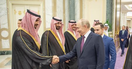 Saudowie wysłali Europie ostrzeżenie. Chcą rozbroić finansową bombę Kremla?