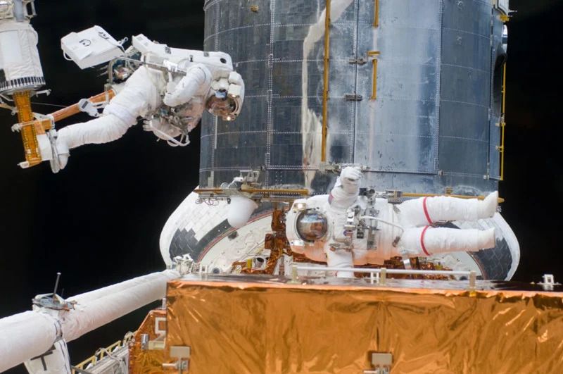 ACS ma już 20 lat. Oto niesamowite zdjęcia, które ujął z Teleskopu Hubble’a 2