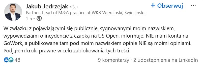 Mężczyzna wyrwał czapkę chłopcu, którą dostał ten od tenisisty. 