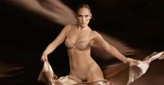 Jennifer Lopez pręży się w reklamie bielizny. Wjechał RETUSZ? Fotki paparazzi mówią same za siebie (ZDJĘCIA)