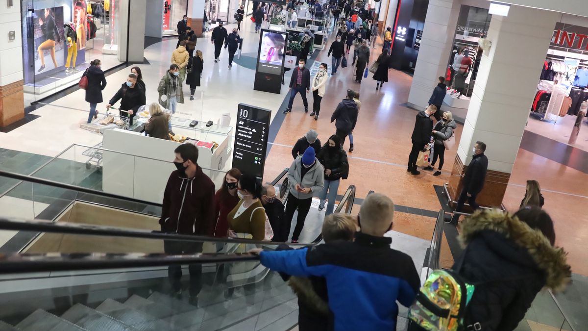 Niedziele handlowe 2020. Czy 6 grudnia zrobimy zakupy?