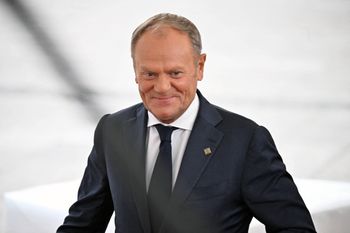 Koalicjanci pod progiem w nowym sondażu. Tusk: podciągną szyki
