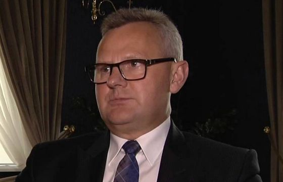 Wydawca „Faktu” przeprasza byłego ministra skarbu i jego żonę za tekst o „dojeniu państwowej spółki”