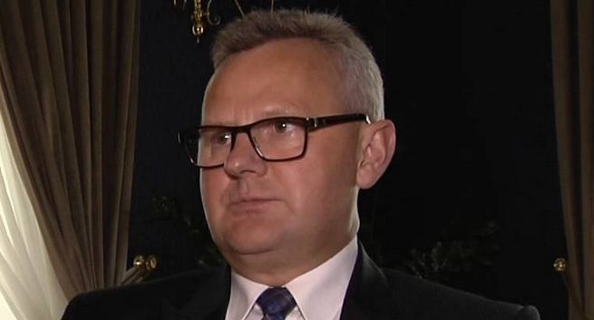 Wydawca „Faktu” przeprasza byłego ministra skarbu i jego żonę za tekst o „dojeniu państwowej spółki”