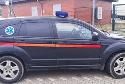 Zatrzymali "polską karetkę". Niemcy zapakowali wszystkich za kraty