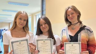 Wyniki matur 2025. Bełchatowscy uczniowie dostali świadectwa