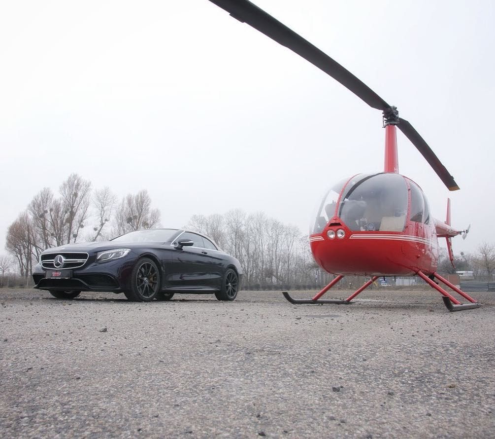 Obrazek z polskiej wsi: Mercedes S63 AMG Coupe w towarzystwie helikoptera (fot. Patryk Pachura/Pachura Moto Center)
