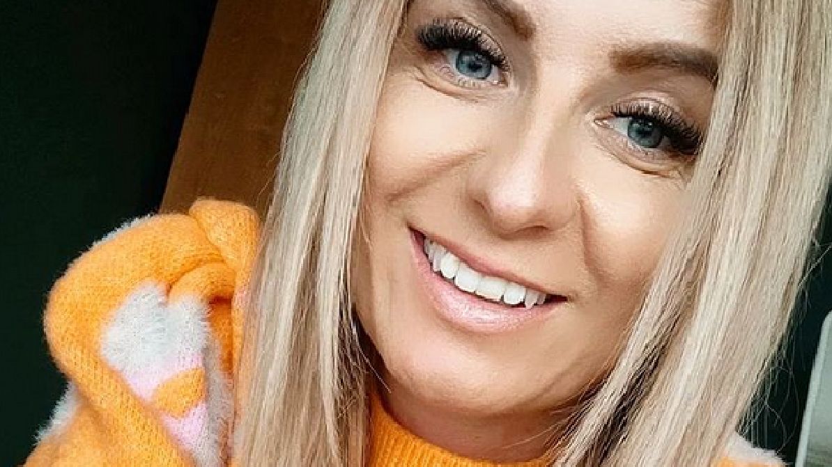 Sara pochwaliła się zdjęciami z brzuszkiem.