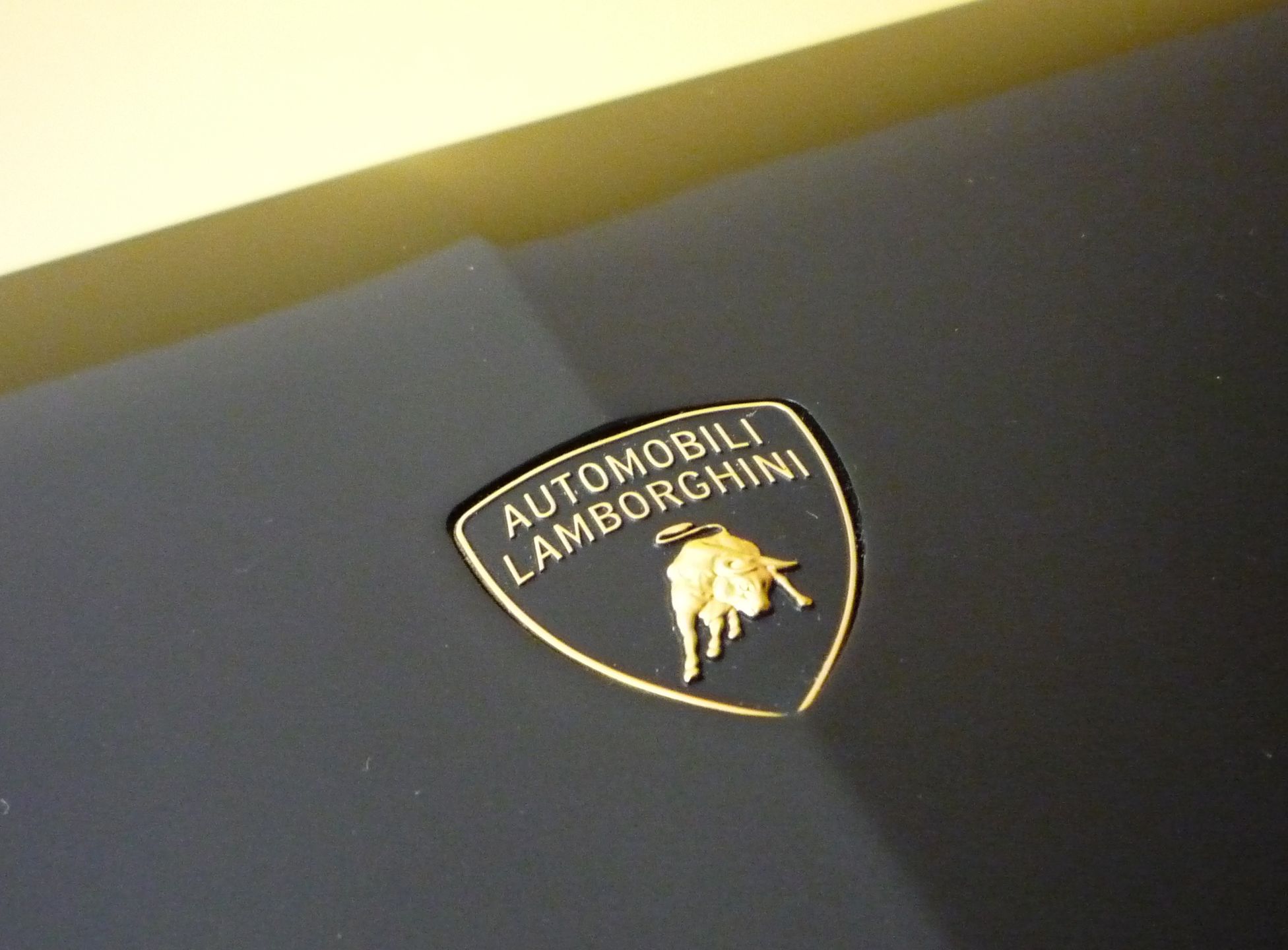 Asus Lamborghini VX7 - luksusowa bestia [pierwsze wrażenia] 5