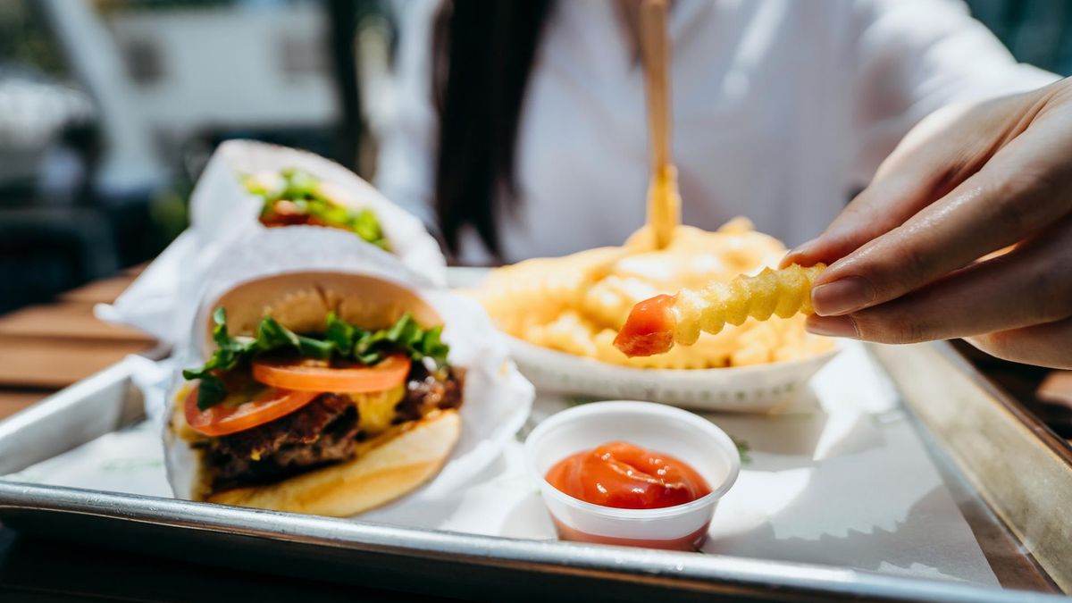 Jak naturalnie obniżyć cholesterol? Ekspert dał wskazówki