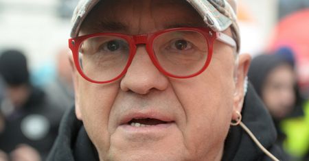 Strajk Kobiet. Jerzy Owsiak do policjanta: wstyd, 100 zł mandatu od nich wziąłeś?