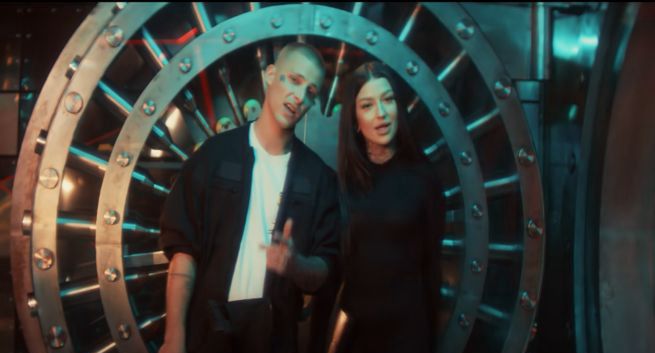 Wspólny klip Ekipy i Roksany Węgiel hitem internetu. Zdjęcia do teledysku kręcono w siedzibie NBP