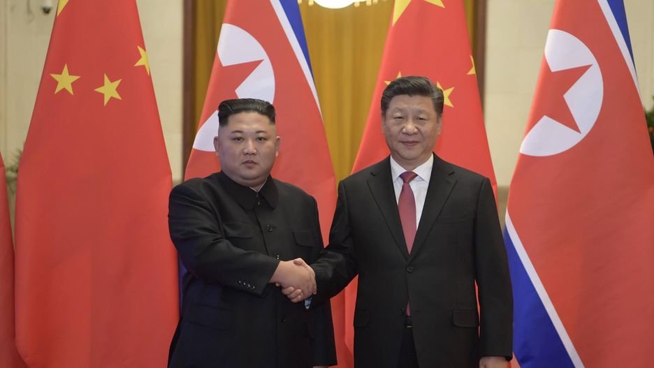 Kosz kwiatów od Kim Dzong Una. Korea Północna zacieśnia współprace z Chinami