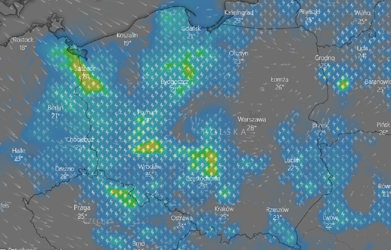 Niebezpieczna pogoda. IMGW ostrzega przed burzami z gradem. Sprawdź, gdzie jest burza