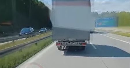 Bulwersujące sceny na A4. "Sprawa zgłoszona na policję"